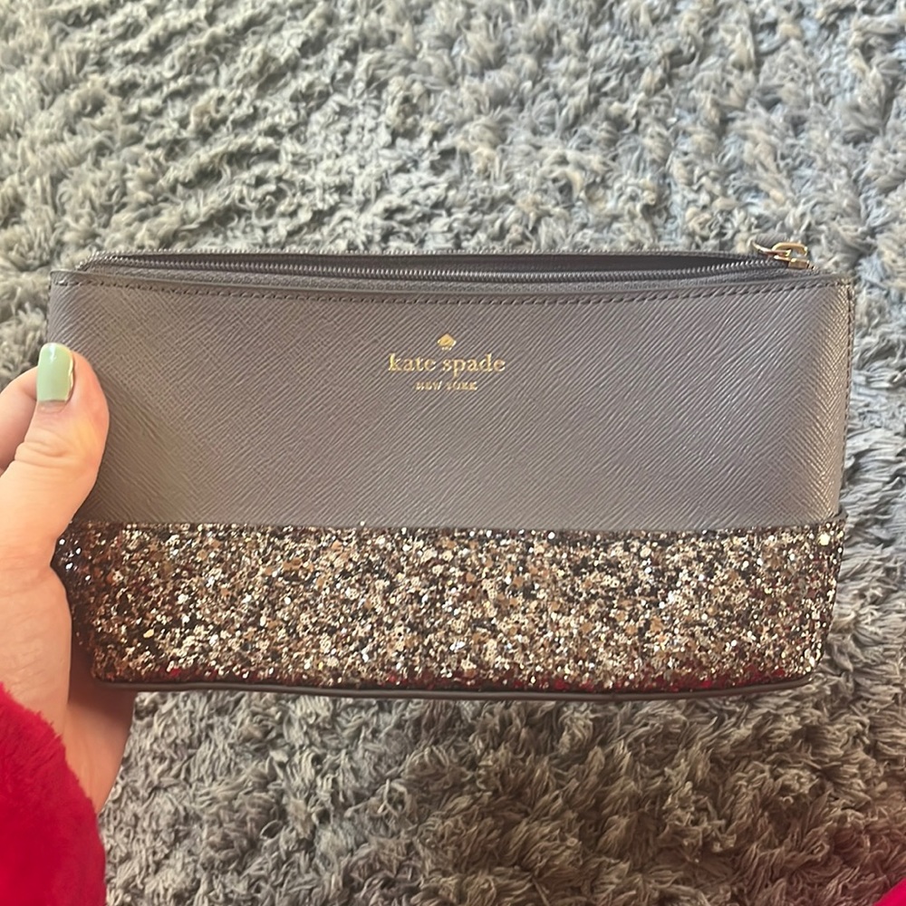 Kate Spade NWOT glitter cosmetic pouch